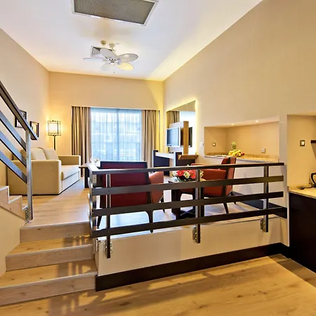 リゾート Limak Lara Deluxe & アンタルヤ