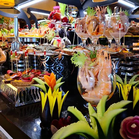 Limak Lara Deluxe & アンタルヤ