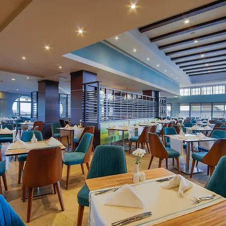 Limak Lara Deluxe & 5*