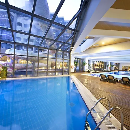 리조트 Limak Lara Deluxe &