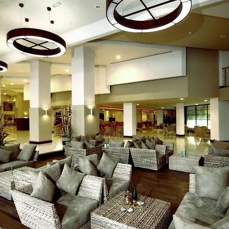 Limak Lara Deluxe & Semesteranläggning (resort)