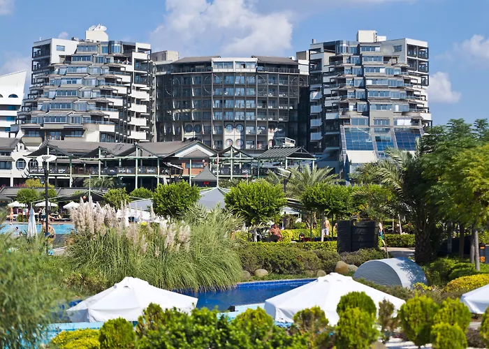 Limak Lara Deluxe & Resort 5*