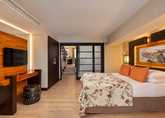 Limak Lara Deluxe & 5* アンタルヤ