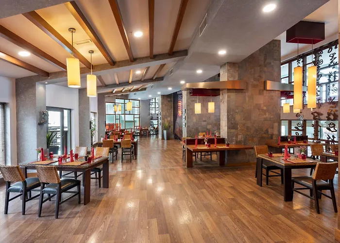 Limak Lara Deluxe & リゾート 5*