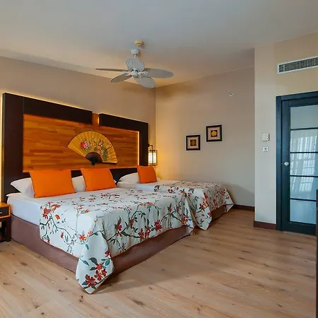 Limak Lara Deluxe & 5* Antalya
