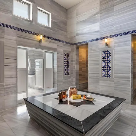 Limak Lara Deluxe & منتجع أنطاليا