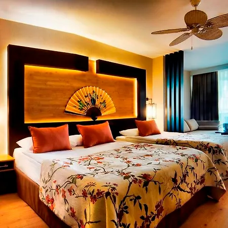 Limak Lara Deluxe & Resort Antalya